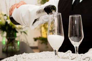 Blanc de Noirs Champagner: weiss gekeltert aus Pinot Noir