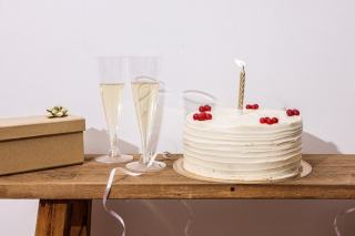 Demi-Sec Champagner: lieblicher Stil fuer Desserts und Fruechte